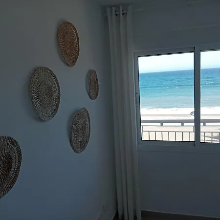 Primera Linea De Playa A 10 Min Estepona
