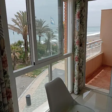 Διαμέρισμα Primera Linea De Playa A 10 Min Estepona *