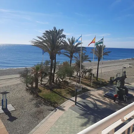 Primera Linea De Playa A 10 Min Estepona Lägenhet *