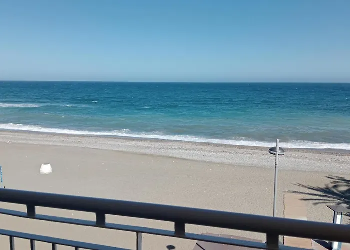 Primera Linea De Playa A 10 Min Estepona San Luis de Sabinillas