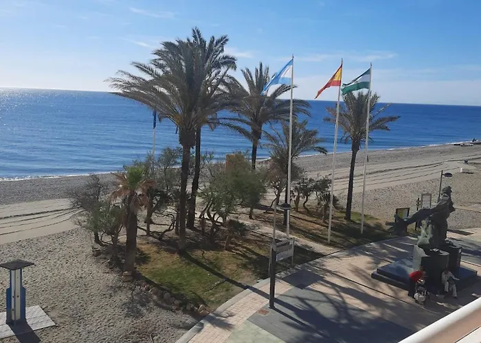 Primera Linea De Playa A 10 Min Estepona Lägenhet *